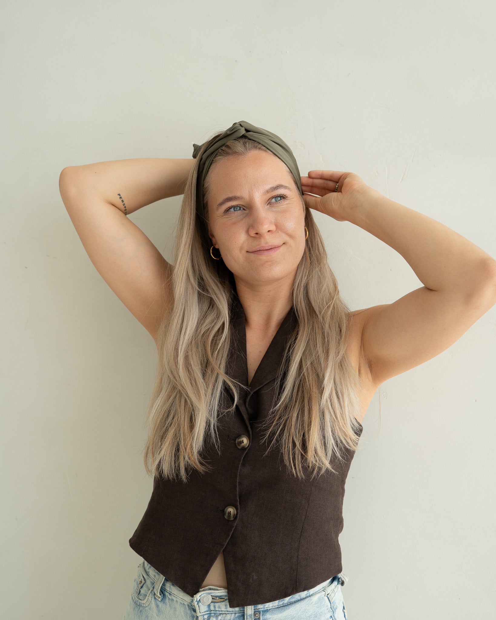 Set aus Drahthaarband und Scrunchie – Olive