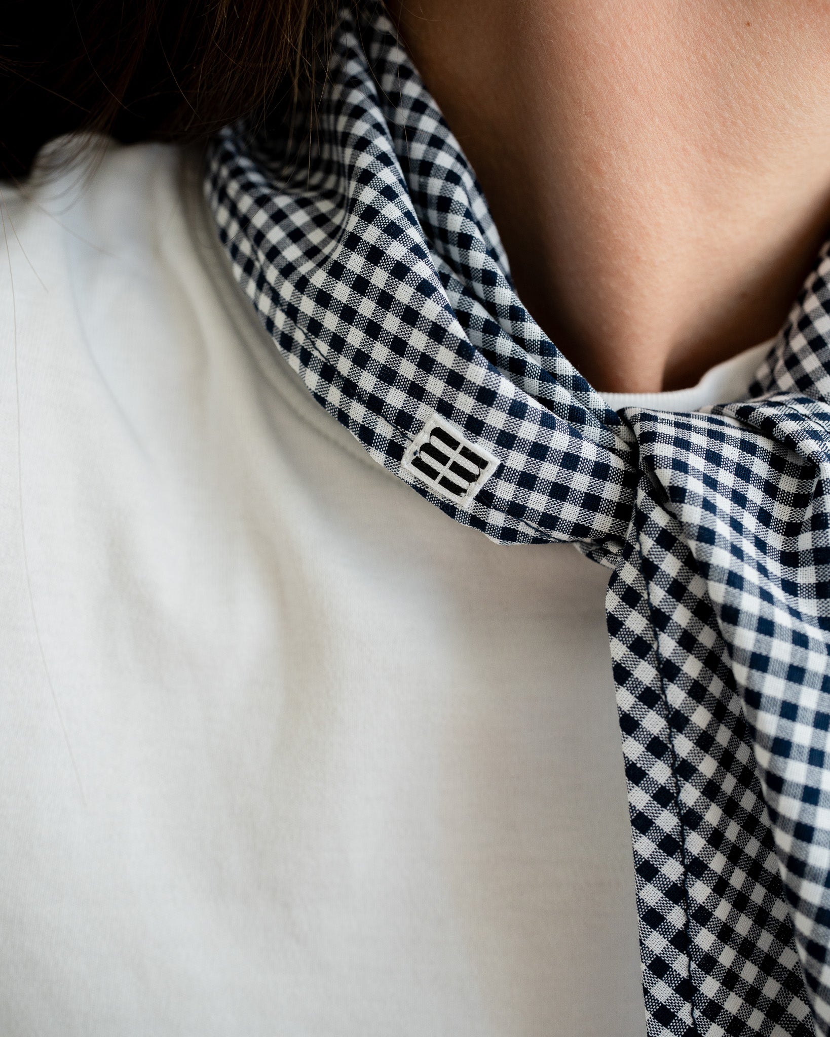 Set aus Triangle Scarf & Scrunchie – Navy